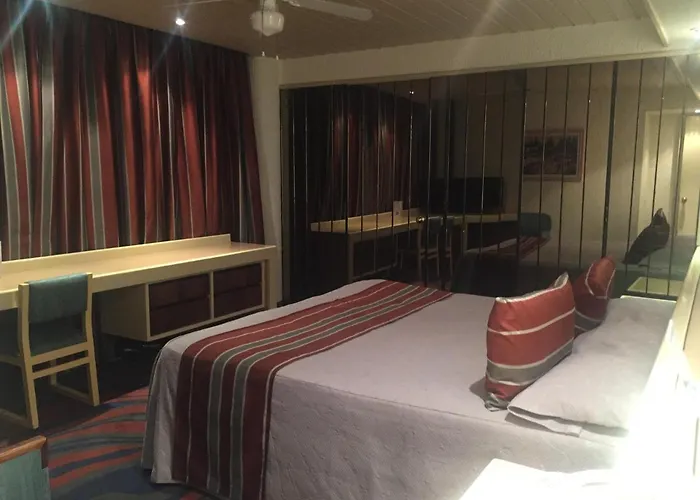 Fleming Hotel 3*