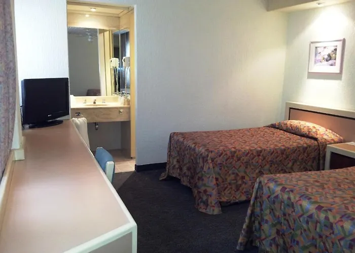 Fleming Hotel 3*
